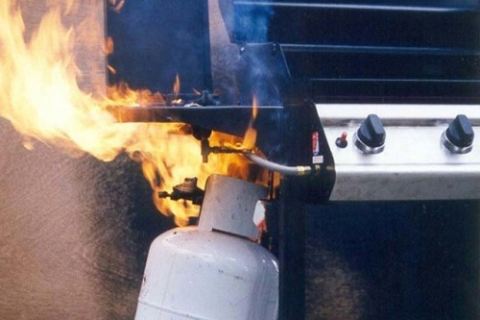 Sửa chữa bếp gas bị rò rỉ gas nhanh và an toàn ở TP.HCM